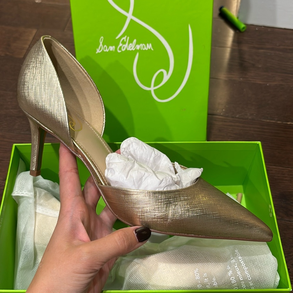 NWT SAM EDELMAN PUMPS